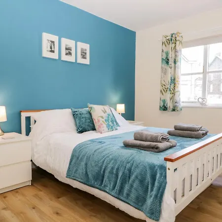 Claife Heights Apartment