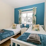 Apartment Claife Heights